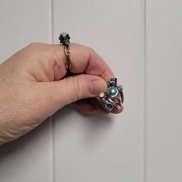 Lia sophia Sz 7 “Comet” ring, cut crystals and glass pearls, silver tone. EUC - Picture 12 of 13